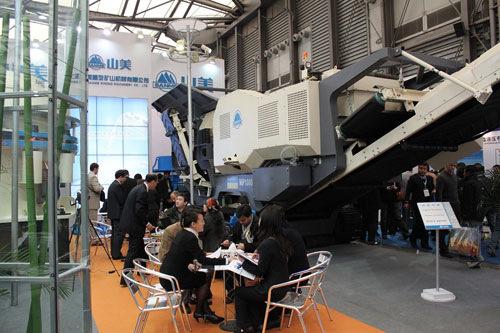 冰球突破在2010上海宝马展