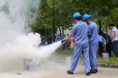 冰球突破举办2015年度消防演习