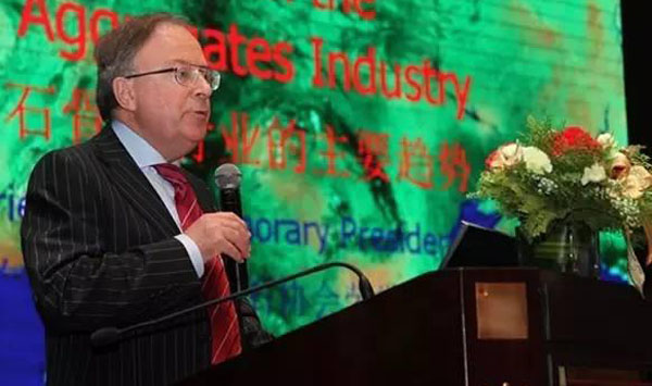 冰球突破荣获2016年度砂石骨料行业创新企业奖