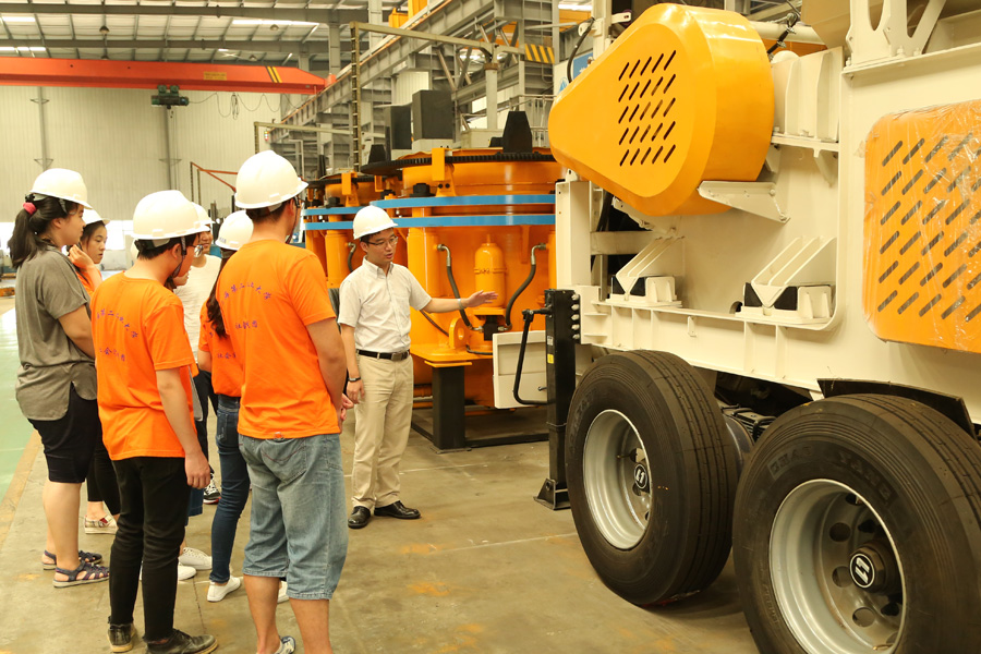 上海第二工业大学研究生社会实践团就建筑垃圾资源化课题到冰球突破股份参观学习