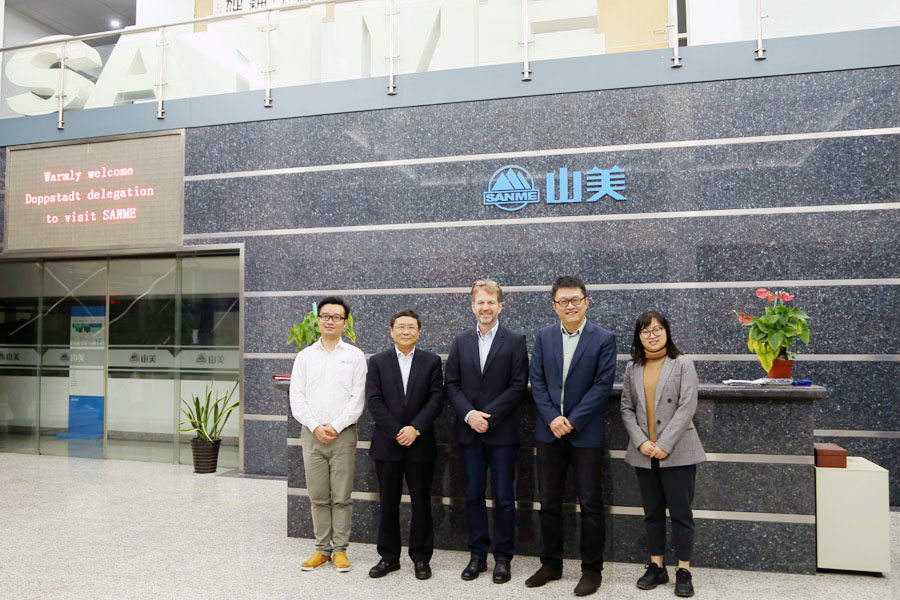 ����ͻ�ƹɷ���ŷ��װ���������������ŶӴ���̽���й�װ��������Դ������