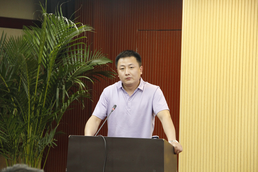 ����ͻ�ƹɷ�Ӧ���μ�2018���򼽼��ܱߵ�����ҵ�̷��ۺ����ã����ʣ��߲���̳