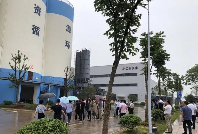 ����ͻ�ƹɷݳа�� ��������ȫ�������̷ϴ�������Դ���������ֻᡱʤ����Ļ