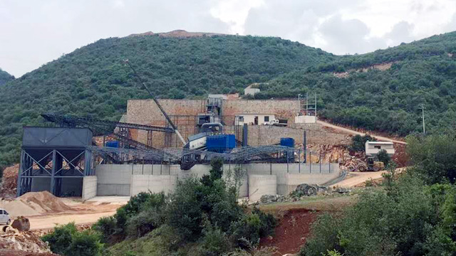 ����Ŀ���������300���ʯ��ʯ���������߽���˳����ɰ�װ����