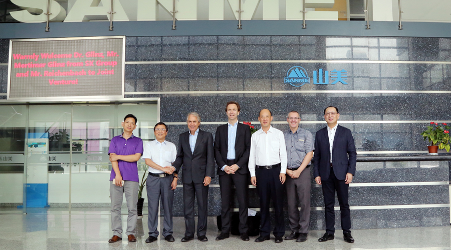 冰球突破破碎机力量代言人-欧洲大力士伊万.萨夫金