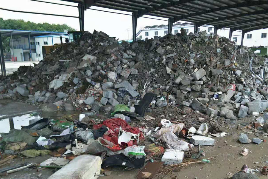 �̷ϴ�������Ŀ����װ�еı���ͻ�ƹɷݽ�����ɽװ����������������