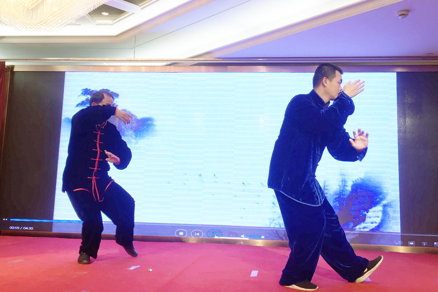 Ӯս���ꡢ�����Ի�--����ͻ�ƹɷ�¡�ؾ���2018��ȱ��ô����2019ӭ�����