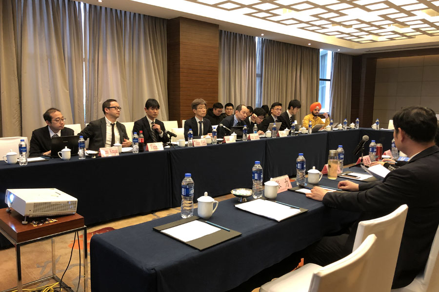 ����ͻ�ƹɷݳ�ϯ����������Ƽ�������Ŀ�������ص��з���Ŀ���ֻ��ߡ�̫�ֺ�����н��輼�����ƽ���