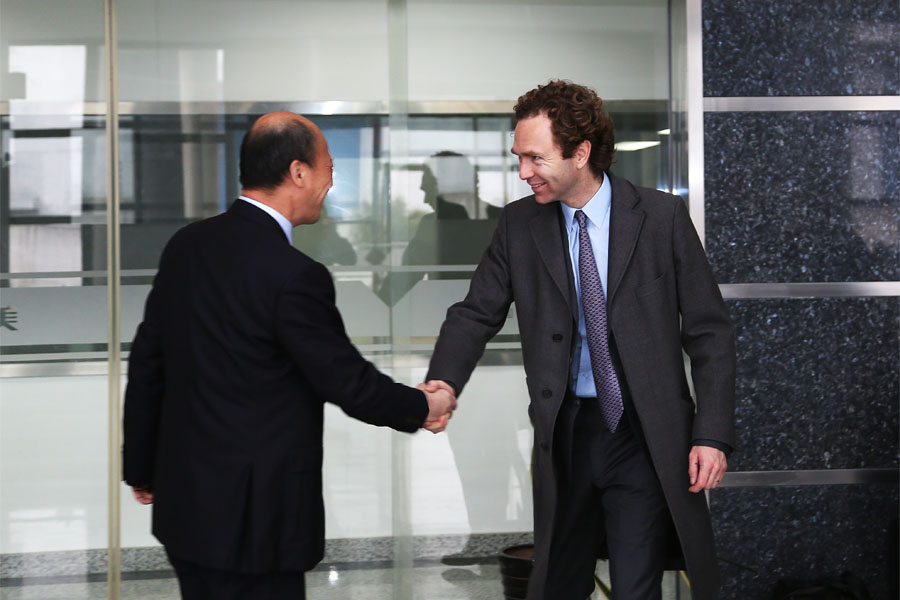 �����������¹�SK�������ζ��³�ݰ�ٱ���ͻ�ƹɷݲμӺ��ʹ�˾��ȶ��»�