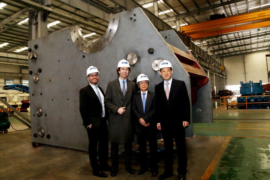 信心满满|德国SK集团新任董事长莅临冰球突破股份参加合资公司年度董事会