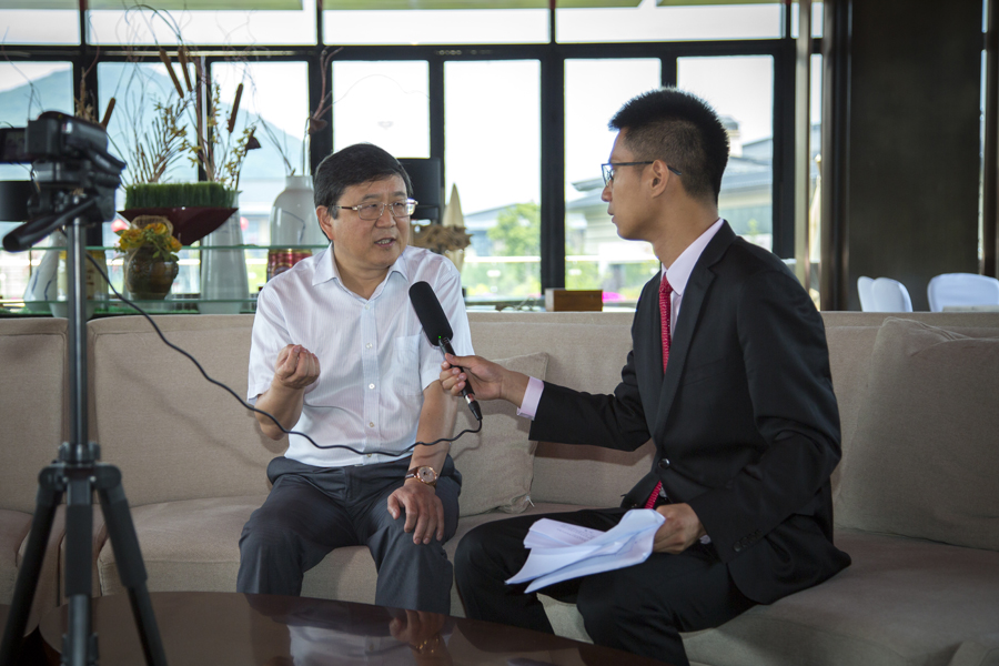 ����ͻ�ƹɷݶ��³��������й�ɰʯЭ��ר�ã�̽����ҵ��չ����