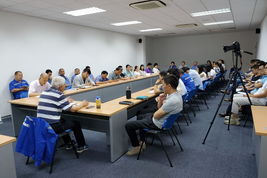 ����ͻ�ƹɷݿ�չ������Ʒ����ϵ����ѵ