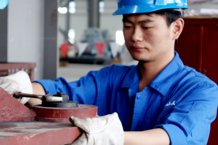 ����ͻ�ƹɷݿ�չ������Ʒ����ϵ����ѵ