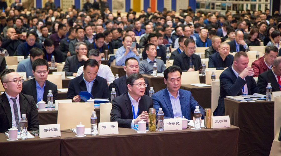 ʢ���ǰ������ͻ�ƹɷ�������ͬӭ��ɰʯ��ҵ���ʷ�չ��ʱ��