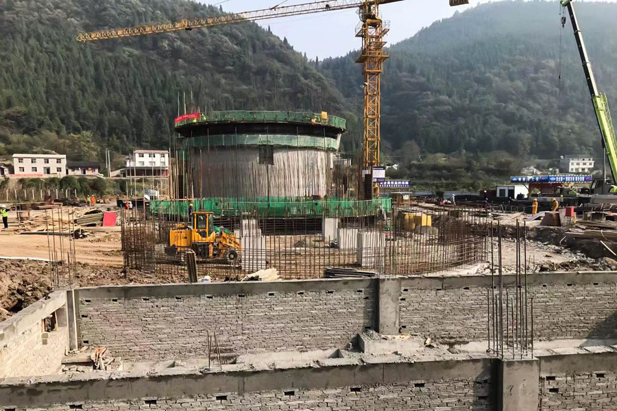 ��Ͷ��46��Ԫ ��������13���ش�������Ŀ���п�����ʽ�ڱ���ͻ�ƹ�����Ŀ�ֳ�¡�ؾ���