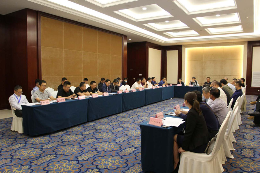 ���۽������̷���Դ�� �۽�����ͻ�ơ��Ϻ�����ͻ�ƹɷ�ף�ص��Ľ콨����������з�չ���Բ���ɹ�