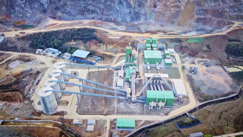 ר�� | �Ϻ�����ͻ�ƶ��³�����Խ����س��ģ����Ƚ����պ����ܻ�װ������ɰʯ��ҵ��������չ