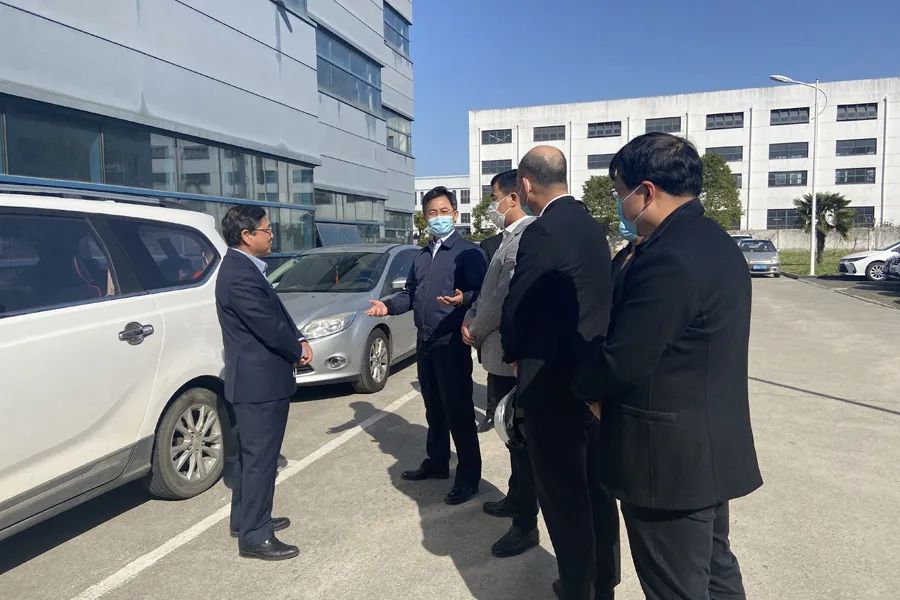 �Ϻ��з�������Э��ϯ������һ��ݰ���Ϻ�����ͻ�ƹɷ�