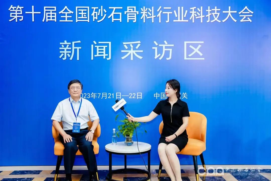 Э��ר�� | �����á������á���Ʒ�á����Ϻ�����ͻ�ƹɷݶ��³����̸ҵ�硰�����������ں�